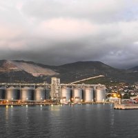 Новороссийск вечером. :: Александр Владимирович Никитенко