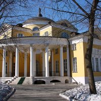 Главный дворец :: Анатолий Колосов