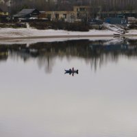 Одинокий рыбак :: Лариса С.