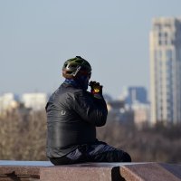 Релакс на смотровой площадке. :: Наталья Вязигина