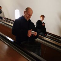 Деньги любят счёт, но без свидетелей. :: Татьяна Помогалова