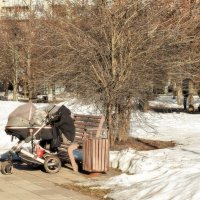 Мама спит, она устала. :: Татьяна Помогалова