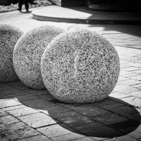гранитные сферы в Туле :: Артём Евтюхов