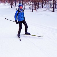 Март...Юный спортсмен на лыжне! :: Владимир 