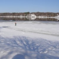 Рыбак на Волге в марте :) :: Анна Воробьева