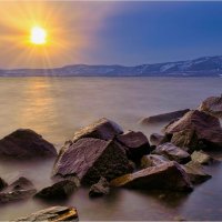 Вечерний диалог солнца и воды.. :: Алексей Мезенцев