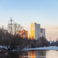 Вечернее отражение в реке :: Александр Синдерёв