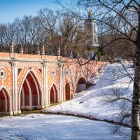 Весна в Царицыно :: Nyusha .