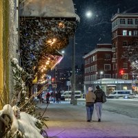 На улице вечер... :: Сергей Шатохин 