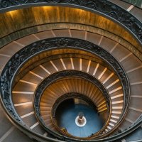 Лестница Браманте в музее Ватикана :: Valentin Bondarenko