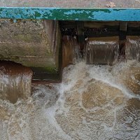 На движущуюся воду можно смотреть бесконечно! :-) :: Андрей Лукьянов