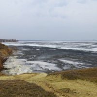 Пасмурный март :: Natali 