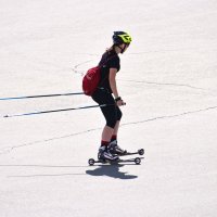 Лыжница. :: Валерий Пославский