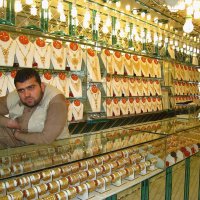 Очень солидный и богатейший владелец золотых украшений. :: unix (Илья Утропов)