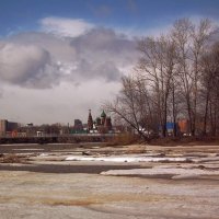 Апрельский ледоход :: Юрий Велицкий Апрельский ледоход :: Юрий Велицкий