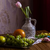 Тюльпан, фрукты и конфеты. :: Николай 