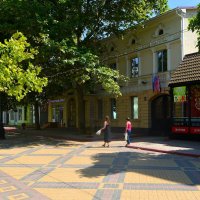 Керчь. Дом по ул. Ленина 22а. :: Пётр Чернега Керчь. Дом по ул. Ленина 22а. :: Пётр Чернега