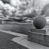 Суровая питерская весна :: Евгений 