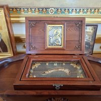 Ковчег с частицами мощей ( ребро) святого праведного воина Феодора Ушакова :: ИРЭН@ .