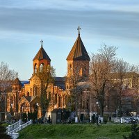 Армянская церковь, набережная р.Терек г.Владикавказ :: Олег Стасенко