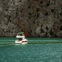 К скалистым берегам :: Юрий. Шмаков К скалистым берегам :: Юрий. Шмаков