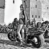 Девушка и байки (3) :: Игорь Парв Девушка и байки (3) :: Игорь Парв