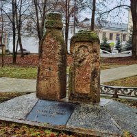 Памятник медику Казахокову в Нальчике :: Мариша Тим