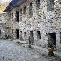 В храме Сурб-Ншан (Святое Знамение) в монастыре Сурб-Хач :: Татьяна Лютаева