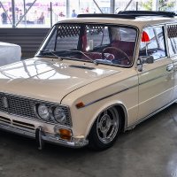 ВАЗ :: Юрий Гладилин