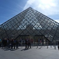У входа в Лувр :: Мишель71 