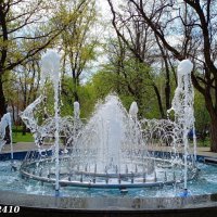 Фонтан в Комсомольском парке :: Нина Бутко