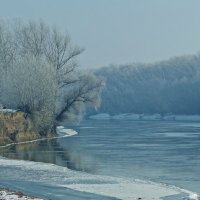 Зимнее утро на реке :: Олег Кабанец