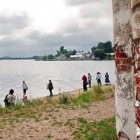 На островке у колокольни :: Анастасия Смирнова