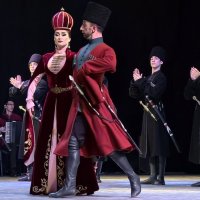 В танце :: Мариша Тим