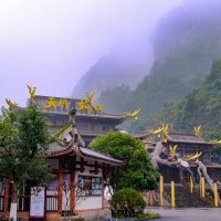 Вход к заповеднику "Горы Тяньаньмэнь" :: Георгий А