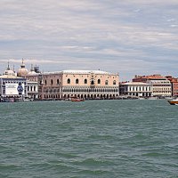 По Венецианскому заливу. :: Владимир Драгунский