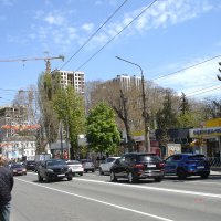 Автомобили на  дорогах Крыма :: Валентин Семчишин