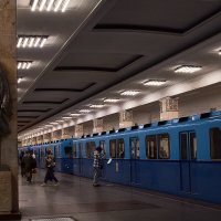 Вагон метро №2037 — это метровагон типа «Д». :: Татьяна Помогалова