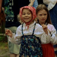 Уличные танцы :: Виктор Савельев Уличные танцы :: Виктор Савельев