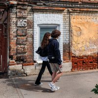 Вдоль по Ленинской :: Eugene *