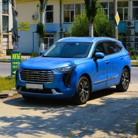 Феодосия. Легковой автомобиль «Haval Julion 1.5 AMT» на ул. Федько. :: Пётр Чернега Феодосия. Легковой автомобиль «Haval Julion 1.5 AMT» на ул. Федько. :: Пётр Чернега