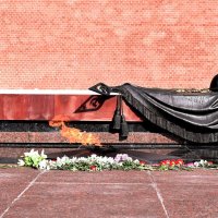Чёрный камень, чёрный камень, что ж молчишь ты, чёрный камень? :: Татьяна Помогалова Чёрный камень, чёрный камень, что ж молчишь ты, чёрный камень? :: Татьяна Помогалова