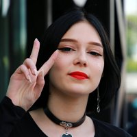 Уличный портрет :: Владимир59 