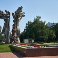 Набережные Челны. Бульвар энтузиастов. :: Олег Манаенков Набережные Челны. Бульвар энтузиастов. :: Олег Манаенков