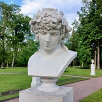 Скульптура Ораниенбаума, анфас :-) :: Лия ☼ Скульптура Ораниенбаума, анфас :-) :: Лия ☼