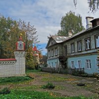 Тихий дворик в Йошкар Оле. :: ИРЭН@ .