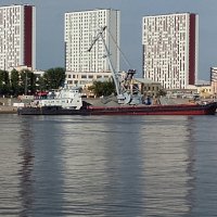 Корабль на реке Нева.