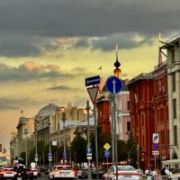 Новая площадь,но очень издалека