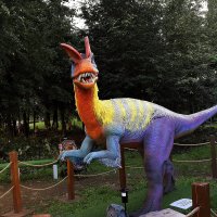 Дружелюбный, не кусается, но впечатляет.