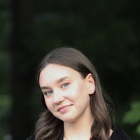 Прохожая
